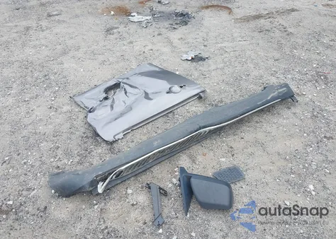 2012 Ford Escape Xlt z USA, uszkodzony, nr VIN 1FMCU0D77CKC81856